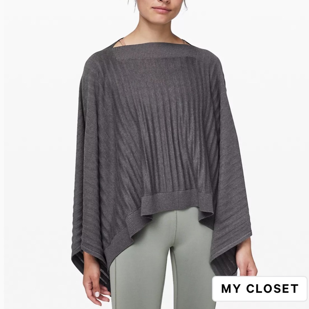 Lululemon Forward Flow Cape